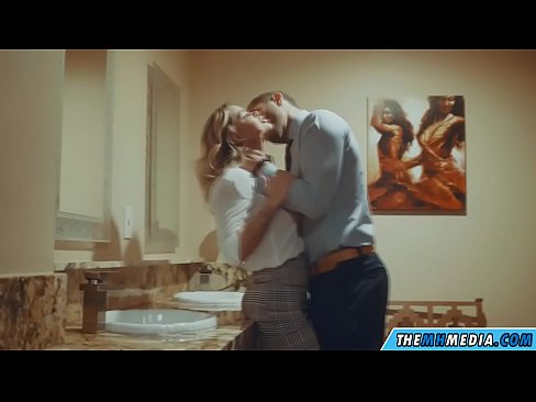 ❤️ Wanneer een rondborstige blondine je verleidt in een openbaar toilet ❌ Porno at us nl.elitemangas.top
